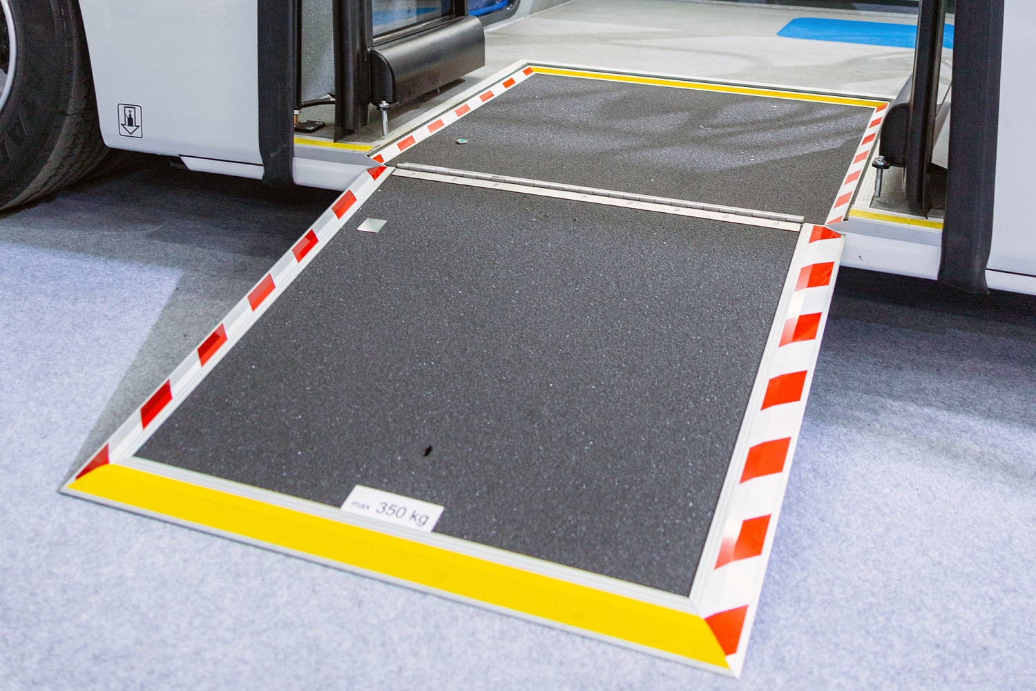 Автобус КАМАЗ-4290-30-5M